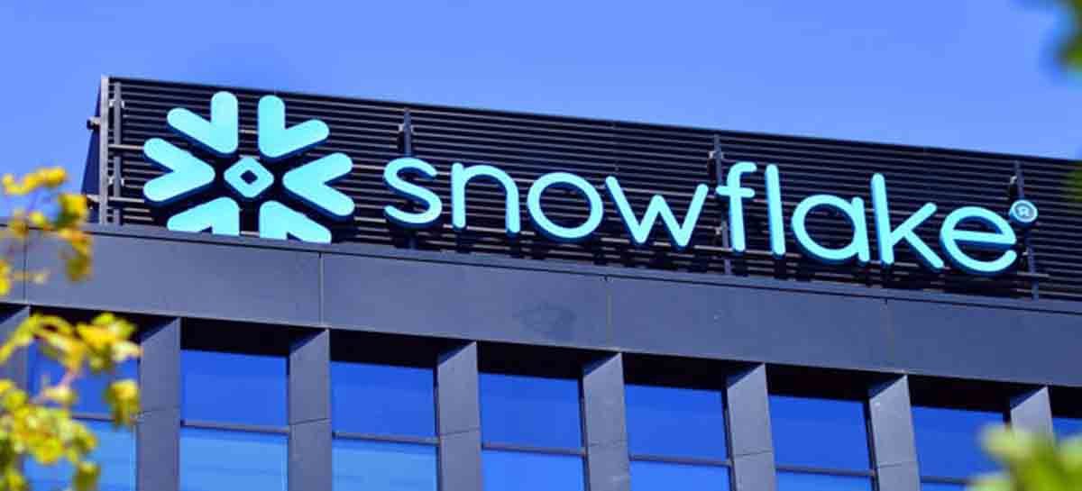 Snowflake's stock surges